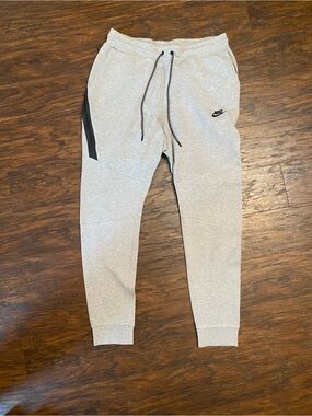 Nike Light Gray Jogger Sweatpants with Black Accent